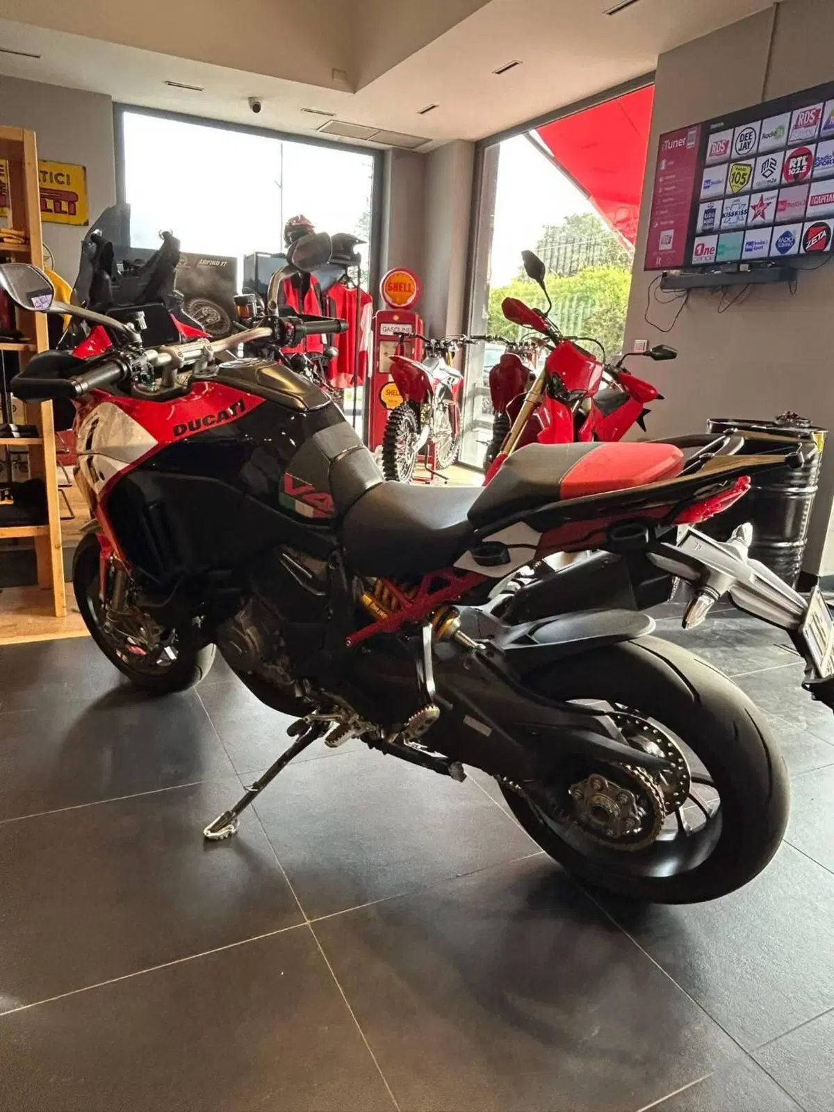 Ducati Multistrada V4 Pikes Peak (2021 - 24) (10)