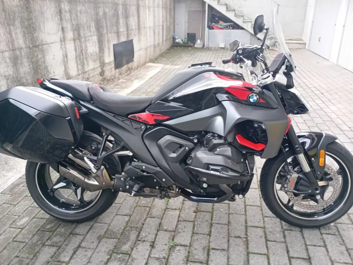 Bmw R 1300 R (2026 - 27) (2)
