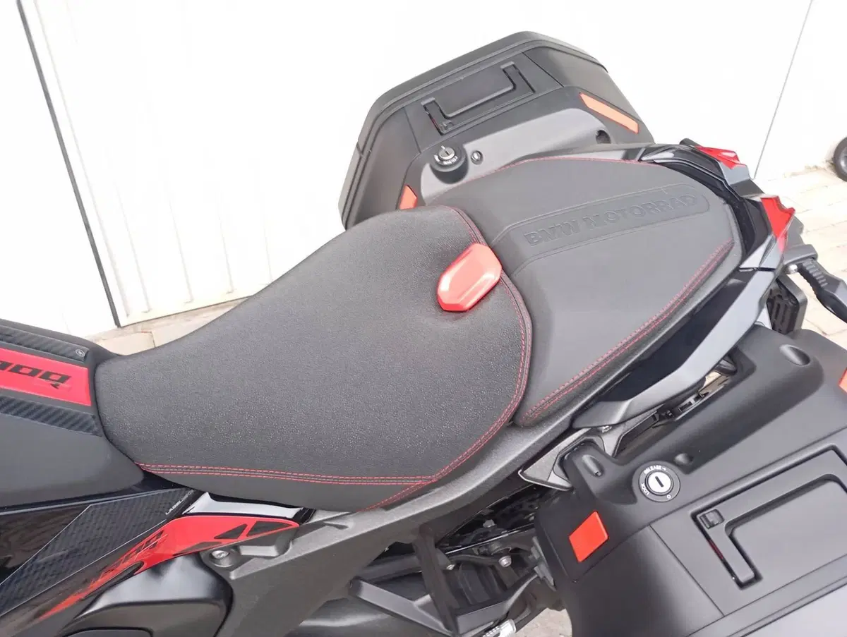 Bmw R 1300 R (2026 - 27) (5)