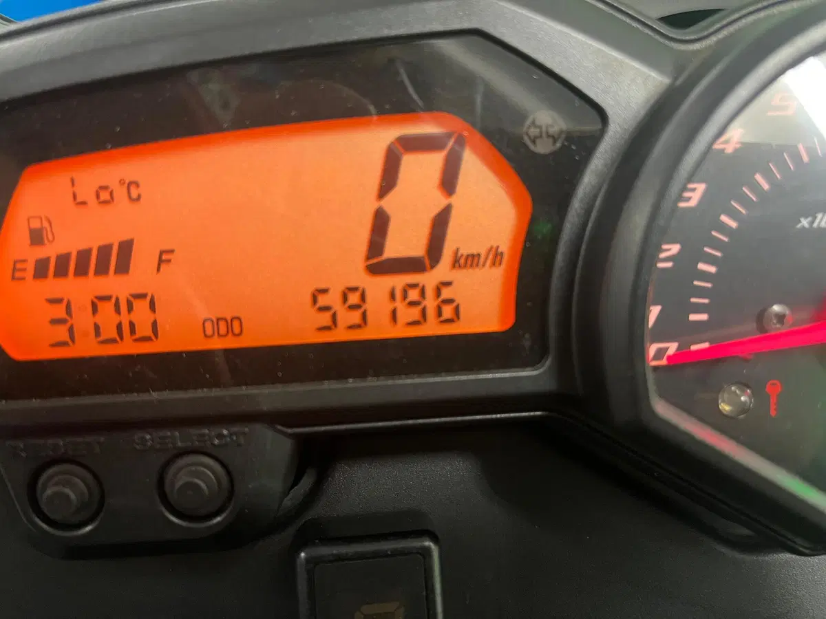 Yamaha XJ6 (2008 - 15) (6)