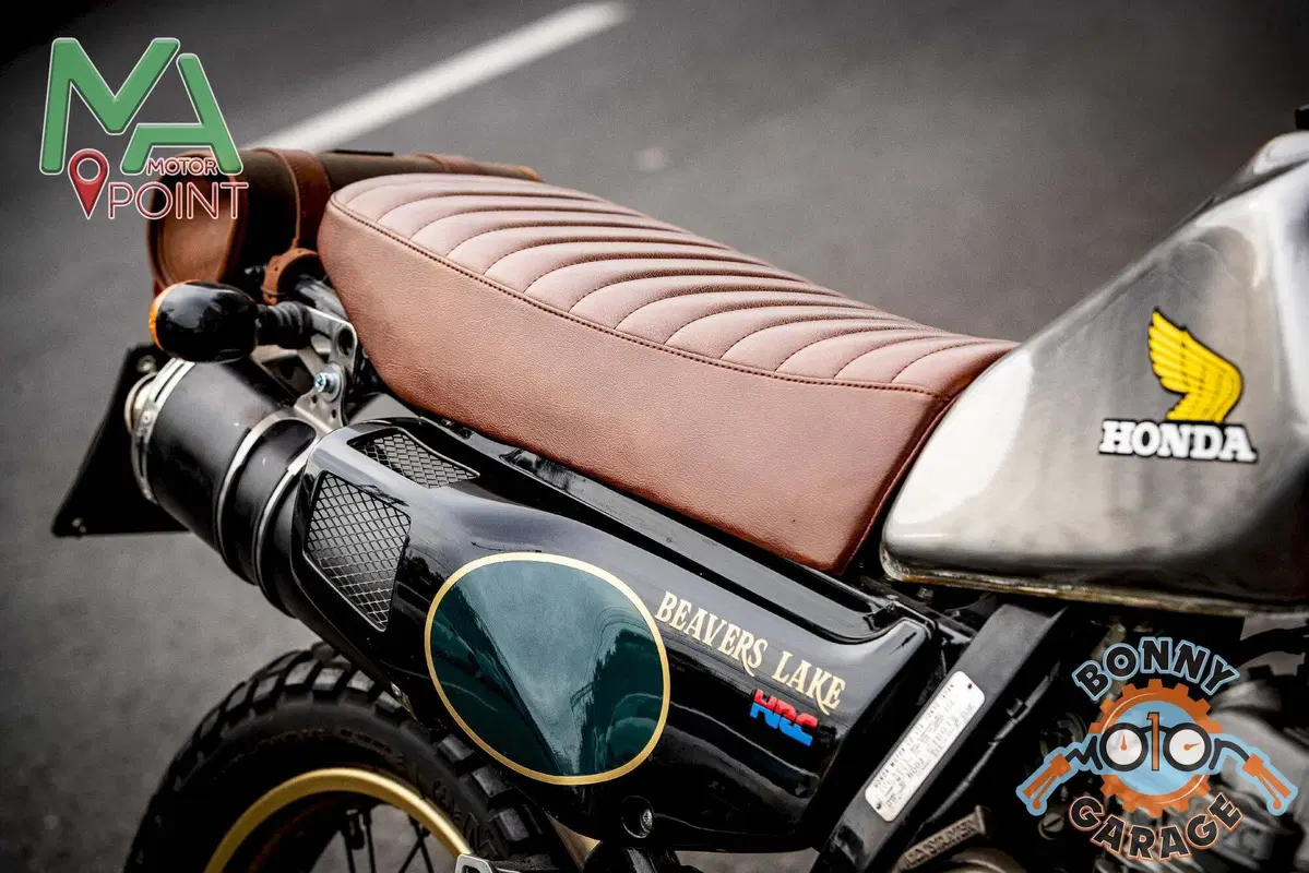 Honda NX 650 Dominator (1988 - 90) (15)
