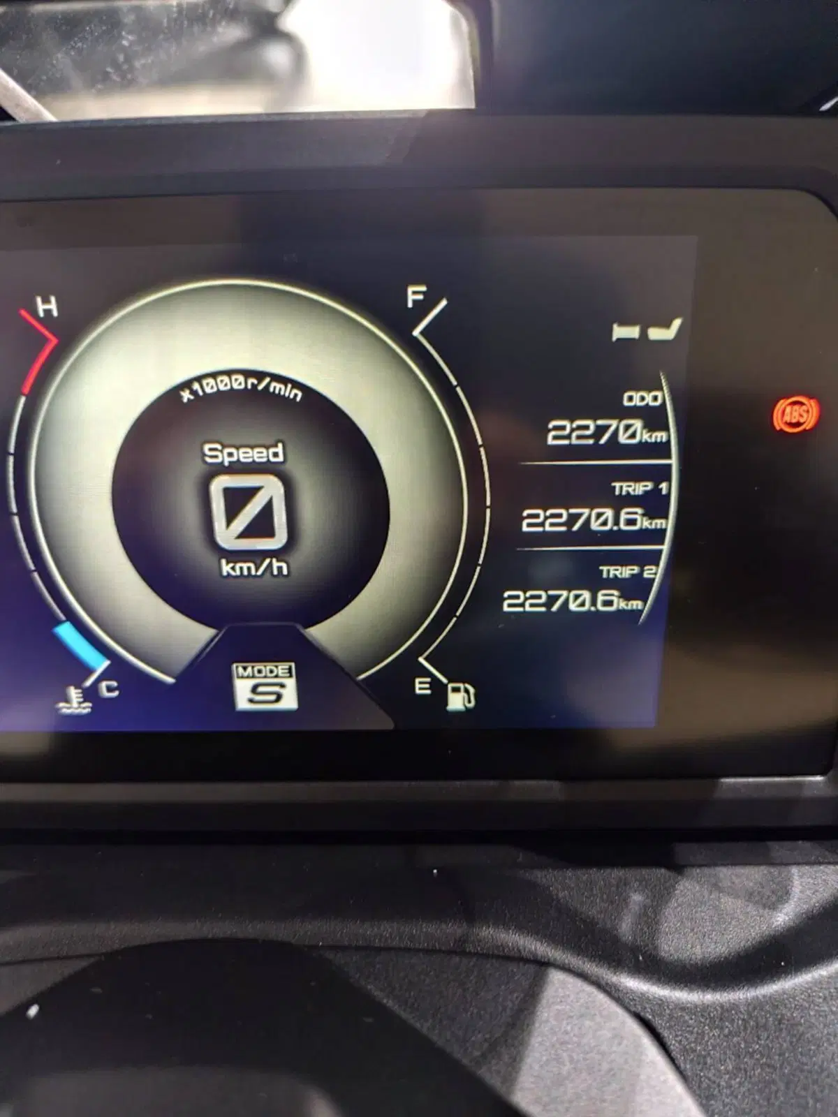 Yamaha T-Max 560 Tech Max (2025 - 26) (7)