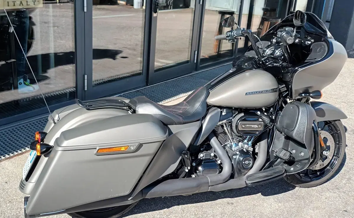Harley-Davidson 114 Road Glide Special (2019 - 20) - FLTRXS (2)