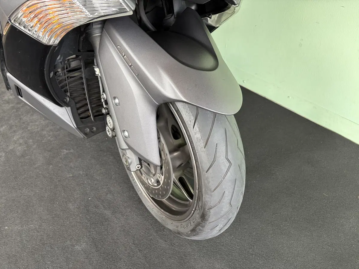 Yamaha T-Max 530 ABS (2012 - 14) (20)