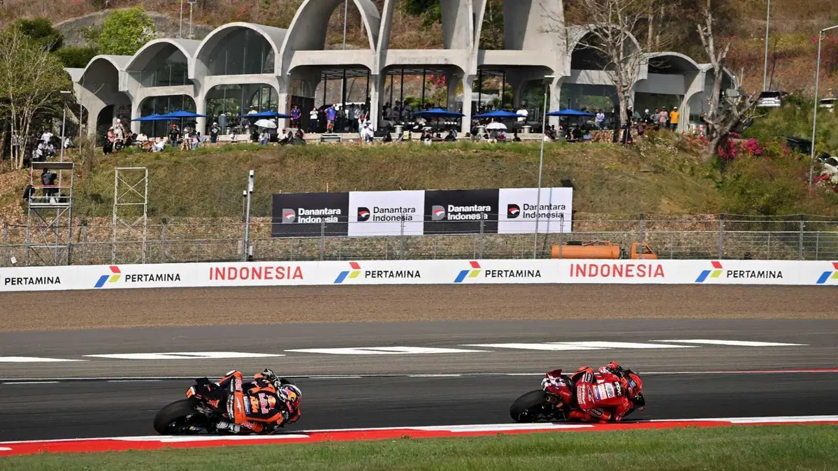 MotoGP, le foto più belle della gara e del weekend in Indonesia! [GALLERY] (10)