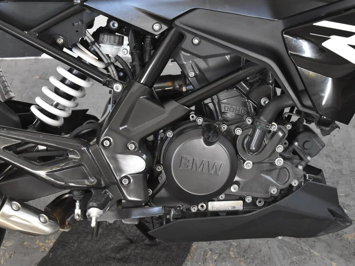 Bmw G 310 R (2021 - 25) (9)