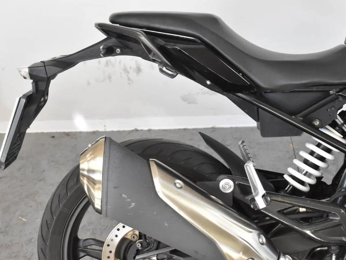 Bmw G 310 R (2021 - 25) (10)