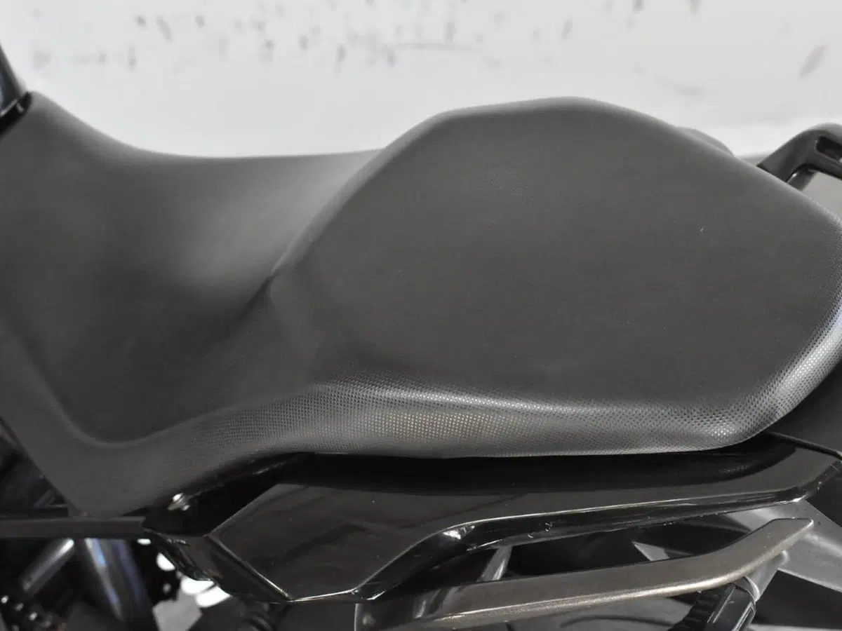 Bmw G 310 R (2021 - 25) (19)