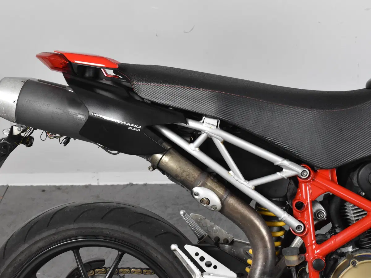 Ducati Hypermotard 1100 (2007 - 09) (11)