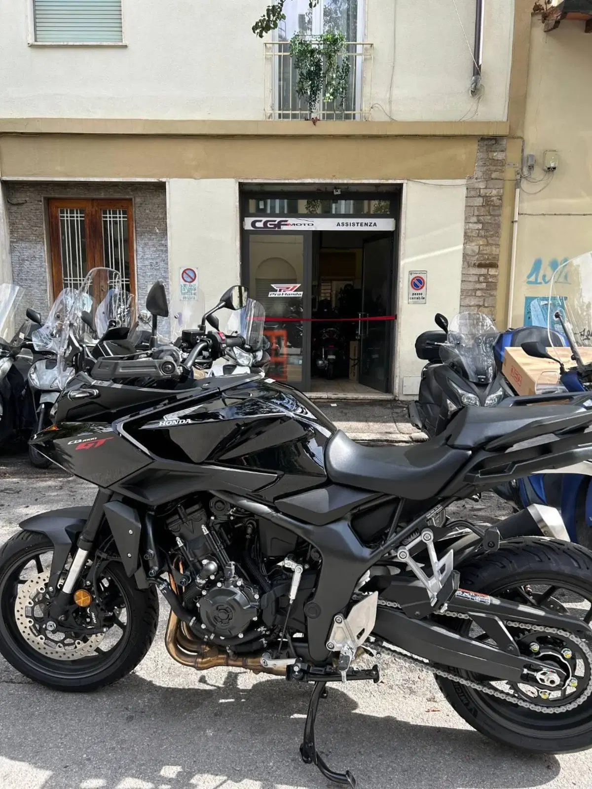 Honda CB 1000 GT (2026)