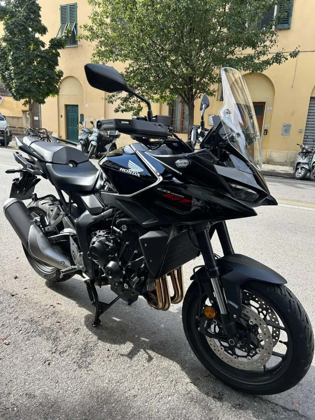 Honda CB 1000 GT (2026) (9)