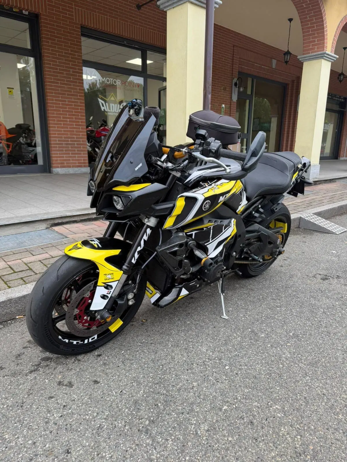 Yamaha MT-10 ABS (2016 - 17) (6)