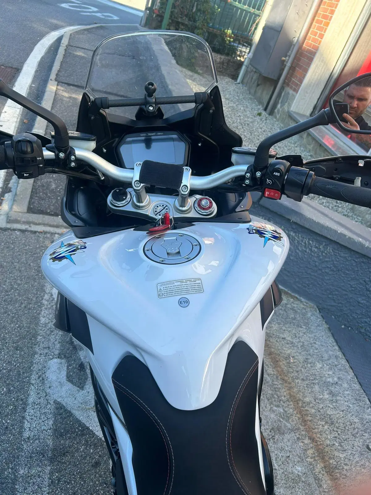 MV Agusta Turismo Veloce 800 Lusso SCS (2017 - 20) (5)