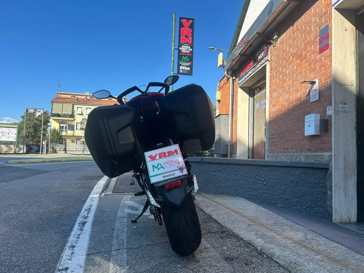 MV Agusta Turismo Veloce 800 Lusso SCS (2017 - 20) (16)