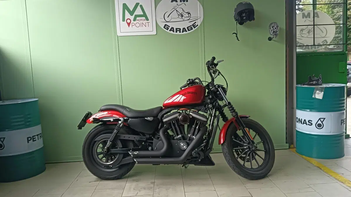Harley-Davidson 883 Iron (2009 - 11) - XL 883N