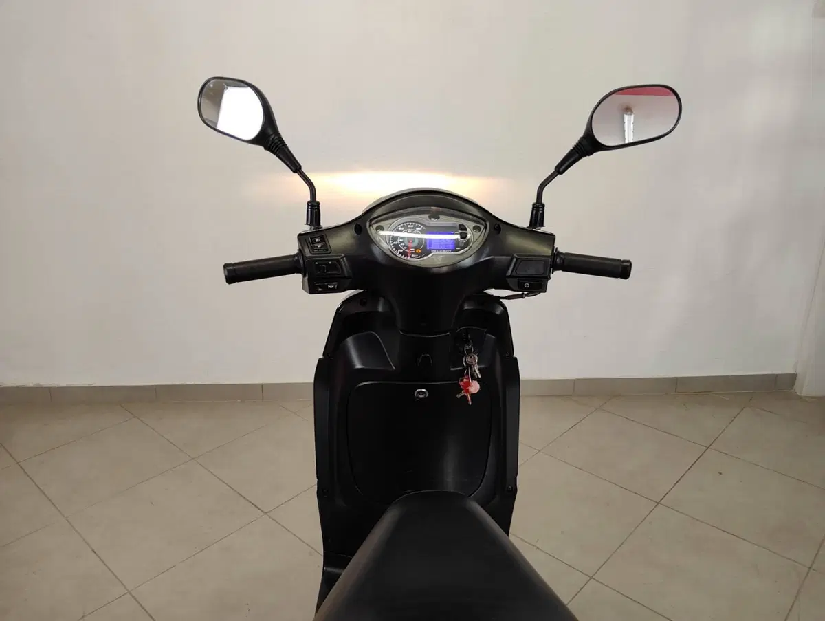 Peugeot Tweet 125i Active (2021 - 25) (5)