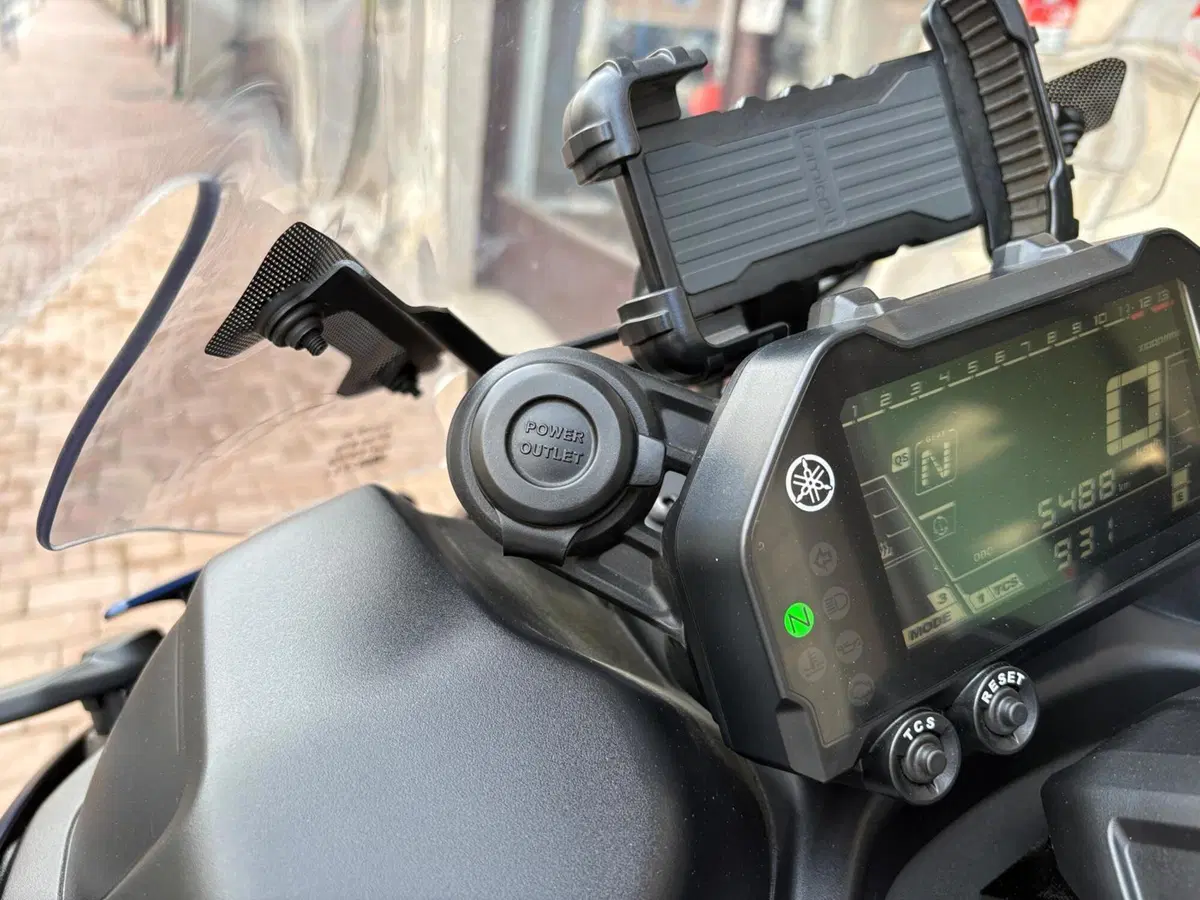 Yamaha Niken 850 GT (2019 - 20) (12)