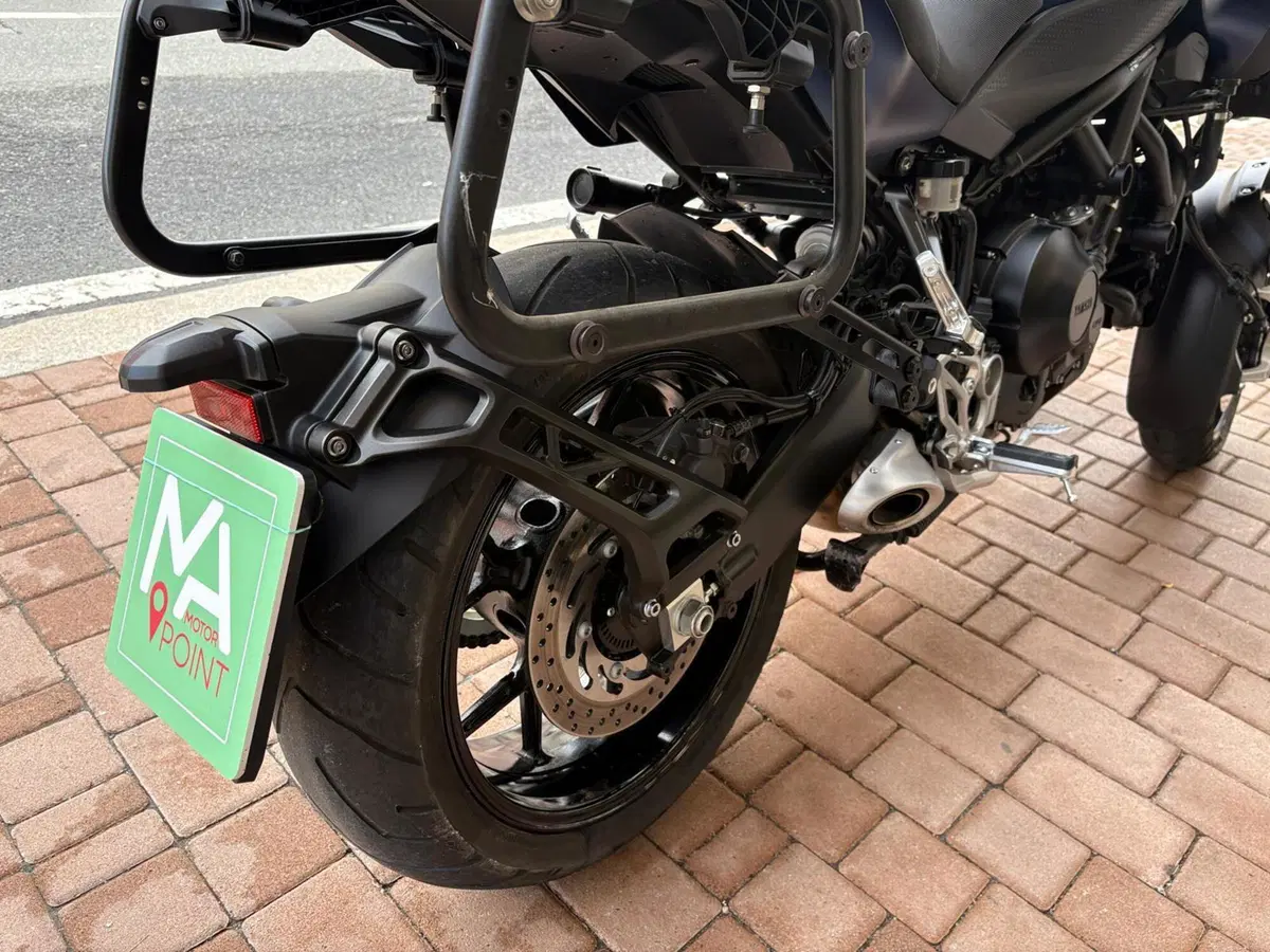 Yamaha Niken 850 GT (2019 - 20) (17)