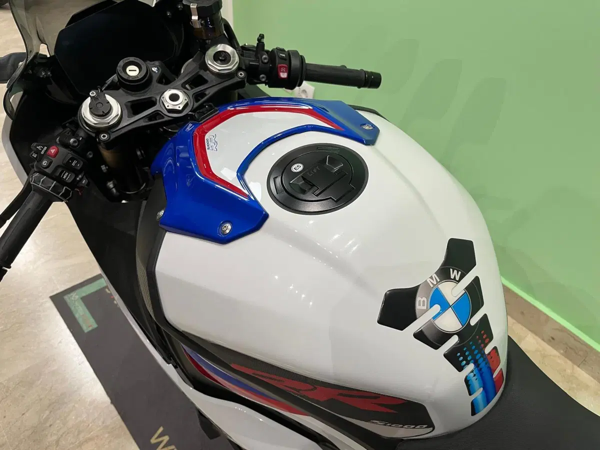 Bmw S 1000 RR (2021 - 22) (11)