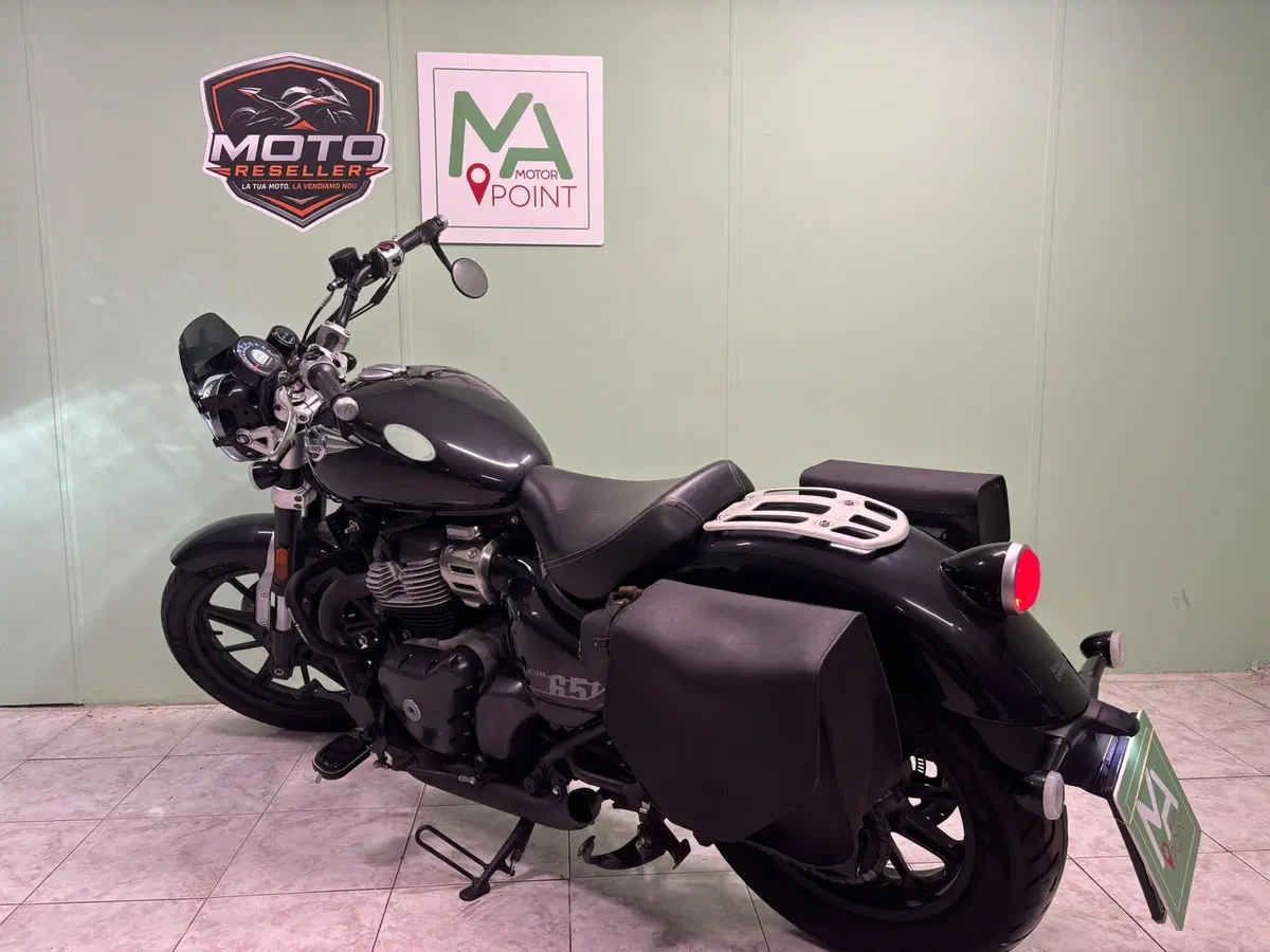 Royal Enfield Super Meteor 650 (2023 - 26) (4)
