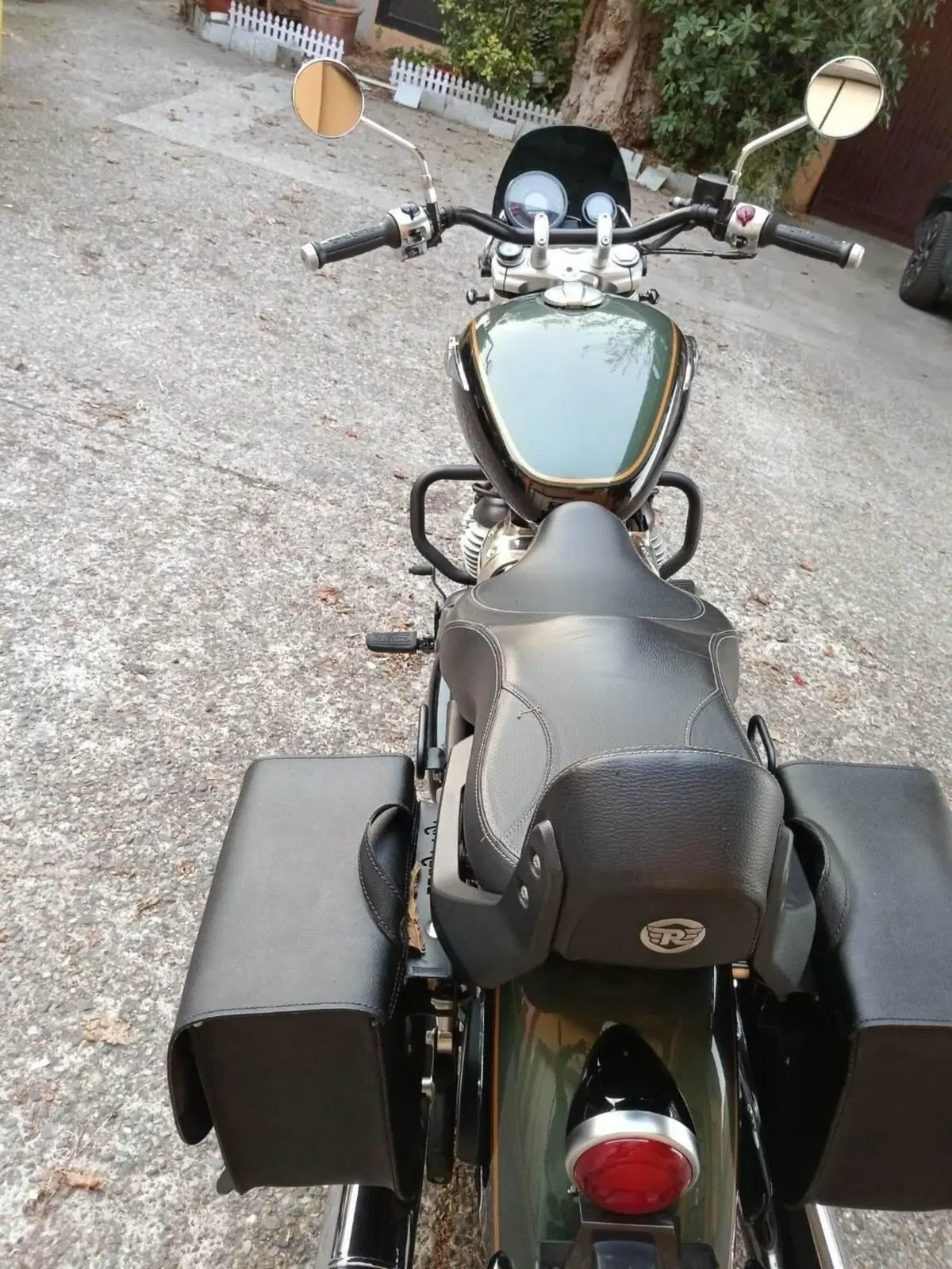Royal Enfield Super Meteor 650 (2023 - 26) (5)