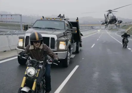 Che ci fa una Triumph Scrambler 1200 XE nel film con John Cena?