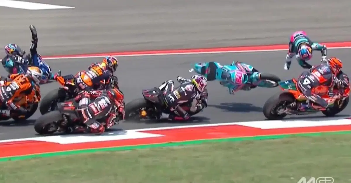 Moto2, David Alonso, ricovero e contusione polmonare dopo la bandiera rossa a Mandalika: 'Presto torneremo a dare gas in Australia' 