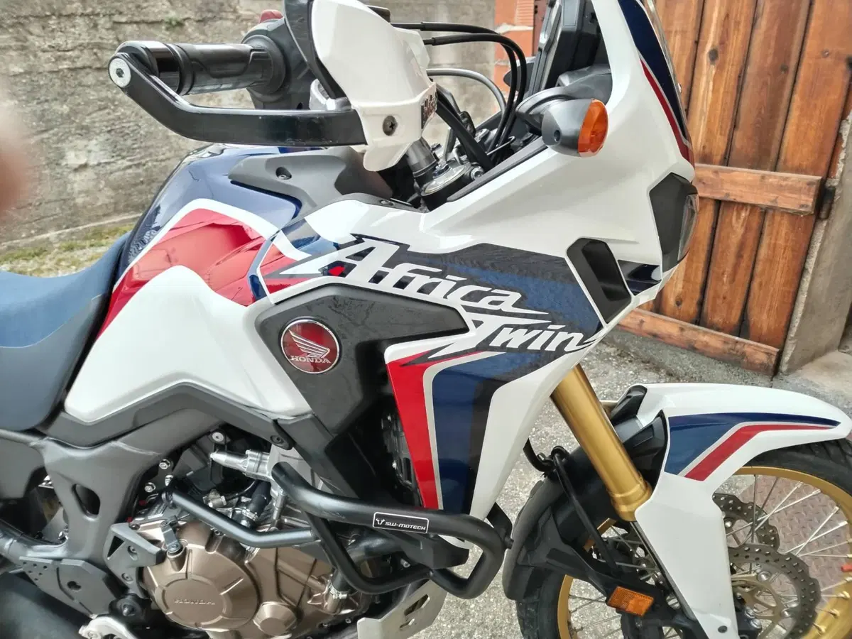 Honda Africa Twin CRF 1000L (2016 - 17) (5)
