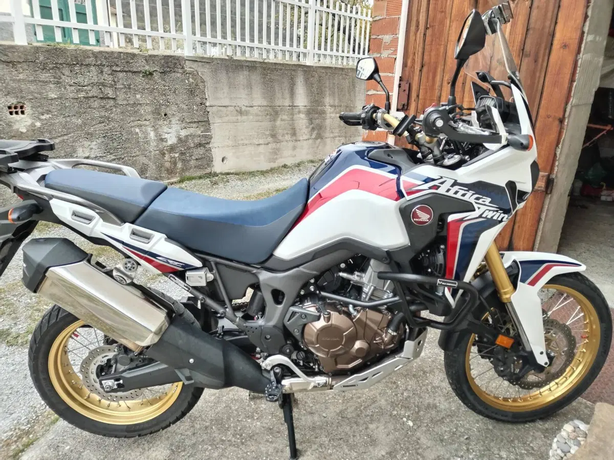 Honda Africa Twin CRF 1000L (2016 - 17) (2)