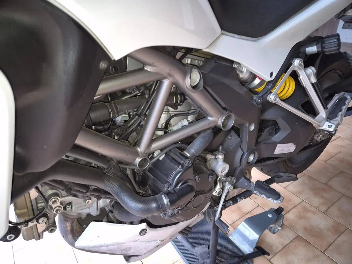 Ducati Multistrada 1200 ABS (2010 - 12) (2)