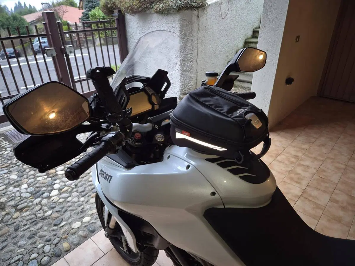 Ducati Multistrada 1200 ABS (2010 - 12) (7)