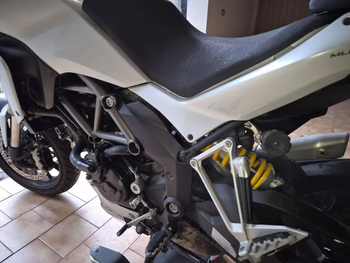 Ducati Multistrada 1200 ABS (2010 - 12) (9)