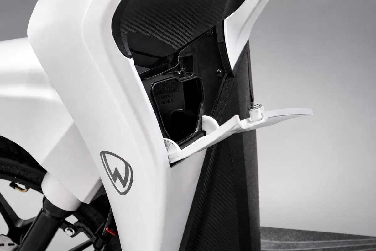 Wottan ONE 125: scooter accessoriato a 1.890 Euro [GALLERY] (5)