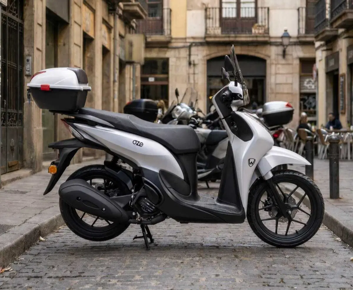 Wottan ONE 125: scooter accessoriato a 1.890 Euro [GALLERY] (8)
