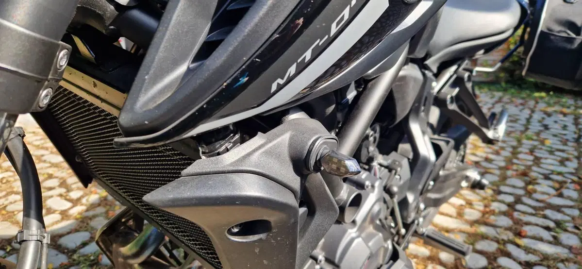 Yamaha MT-07 Pure (2023 - 25) (9)