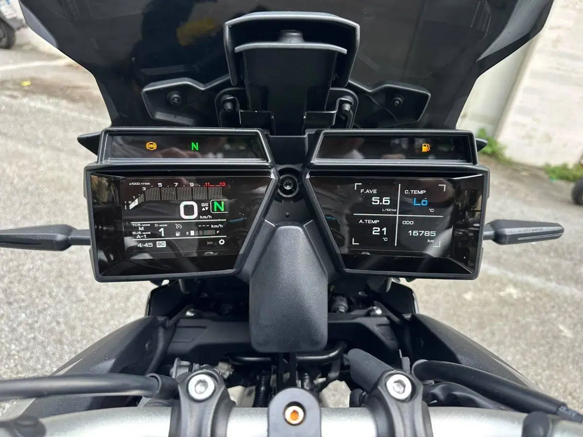 Yamaha Tracer 9 GT (2021 - 24) (4)
