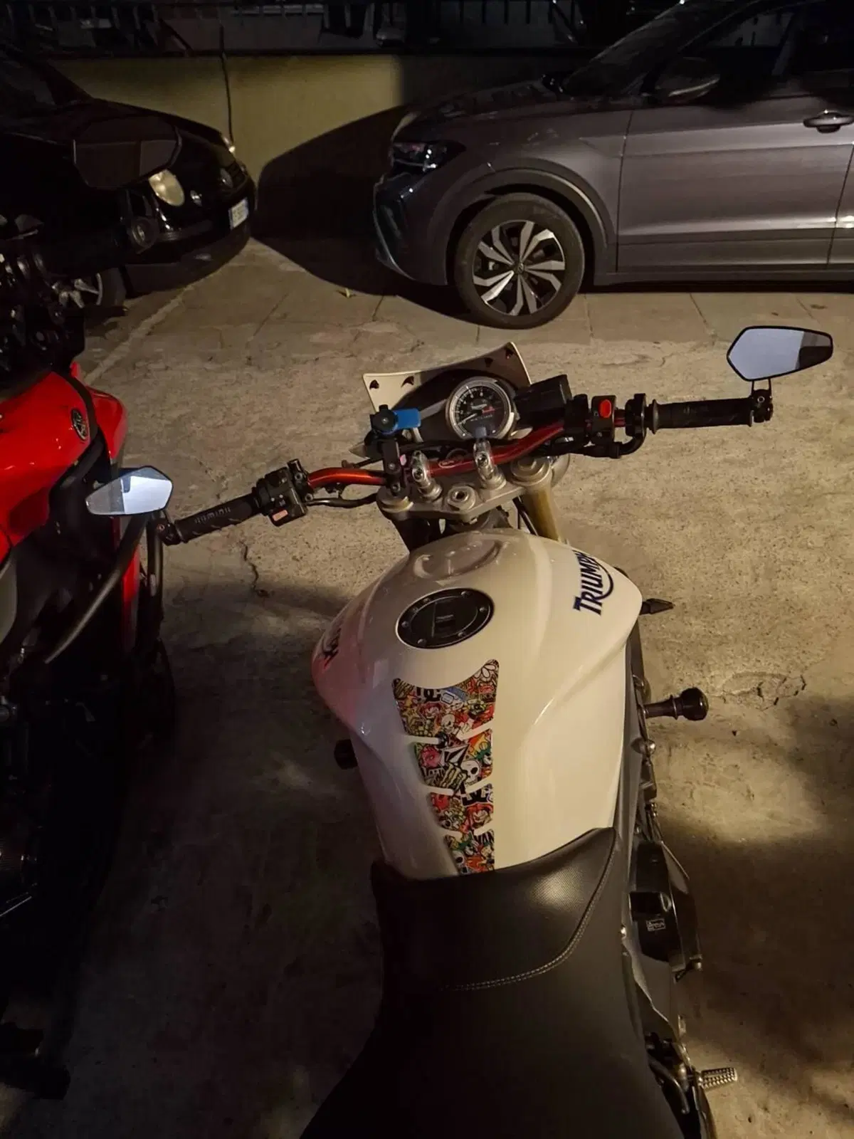 Triumph Street Triple (2007 - 12) (8)