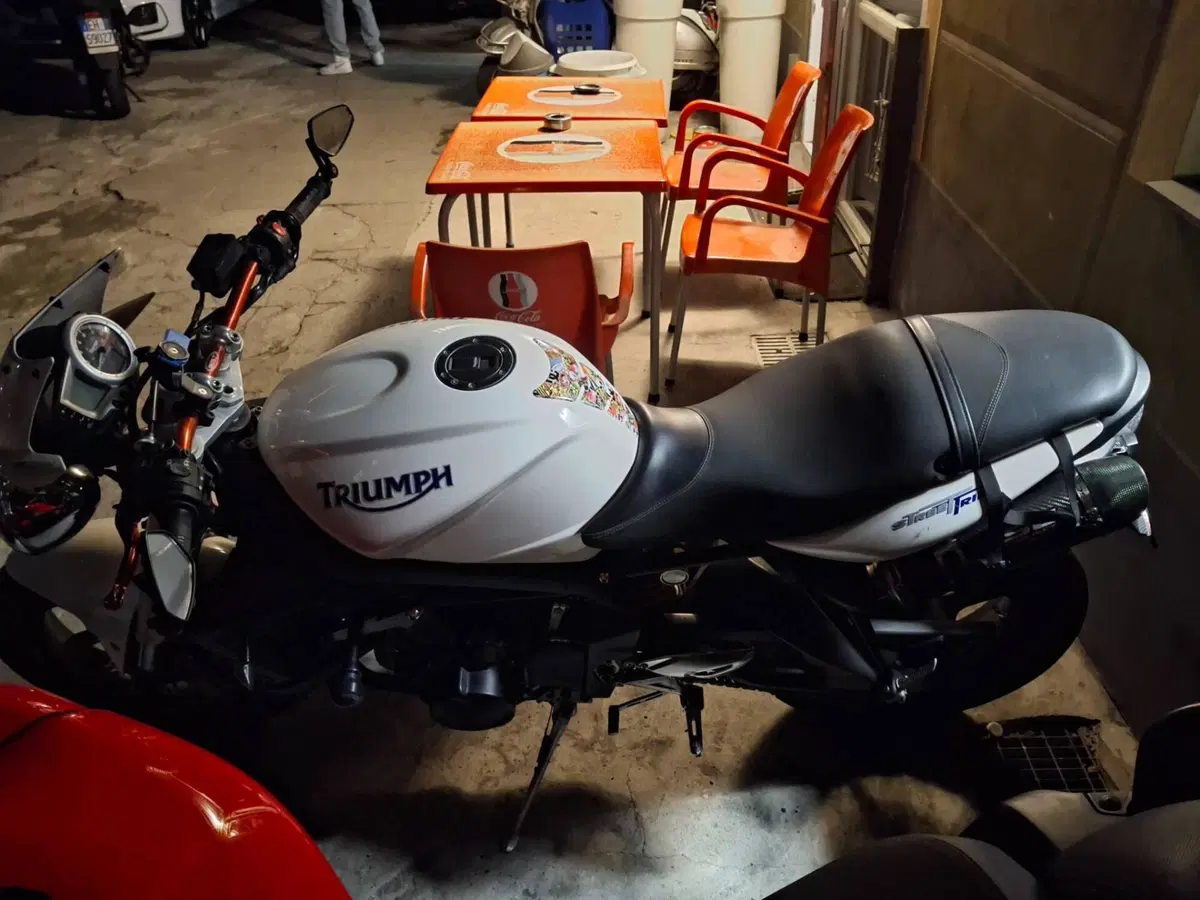 Triumph Street Triple (2007 - 12) (10)