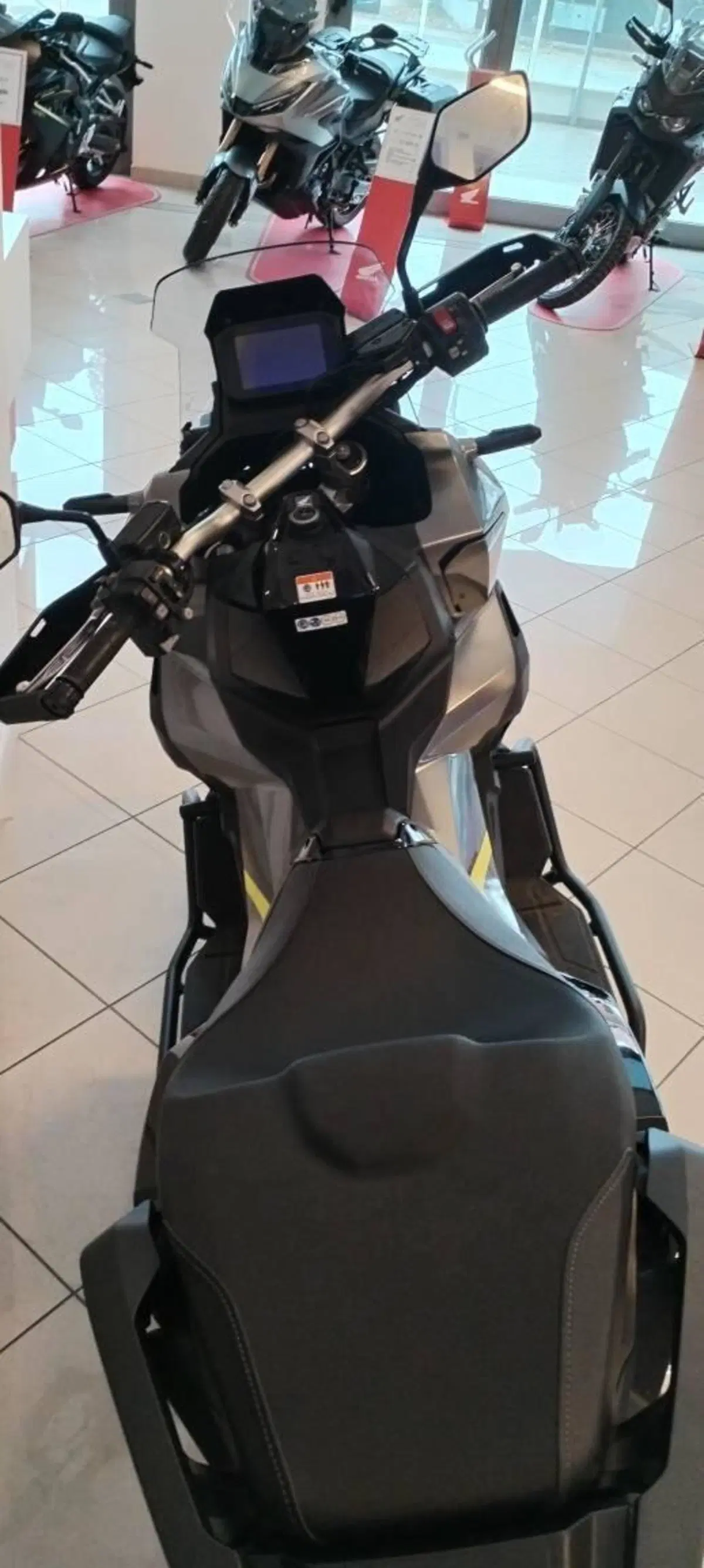 Honda X-ADV 750 DCT (2021 - 24) (6)