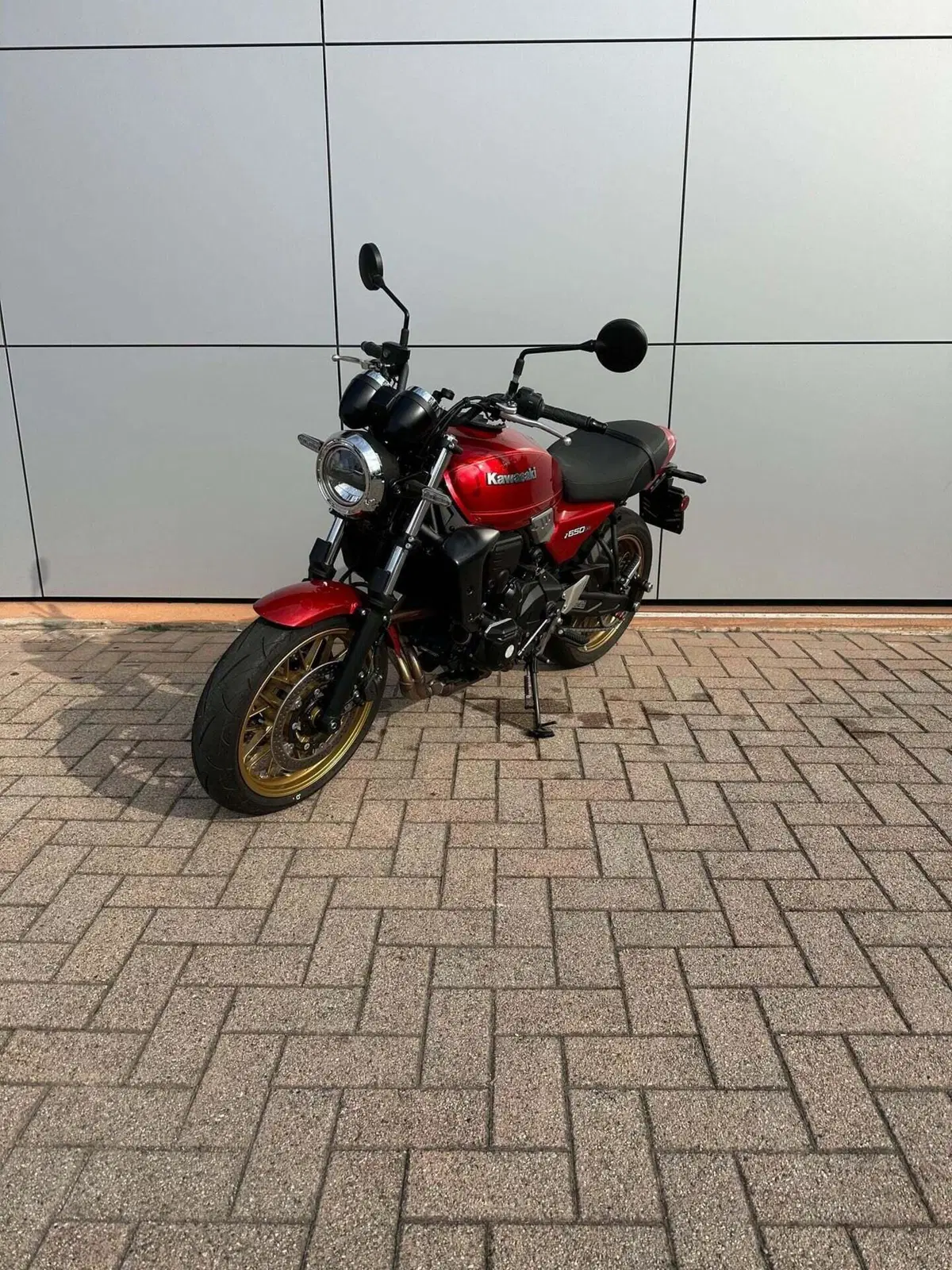 Kawasaki Z 650 RS (2022 - 24) (4)