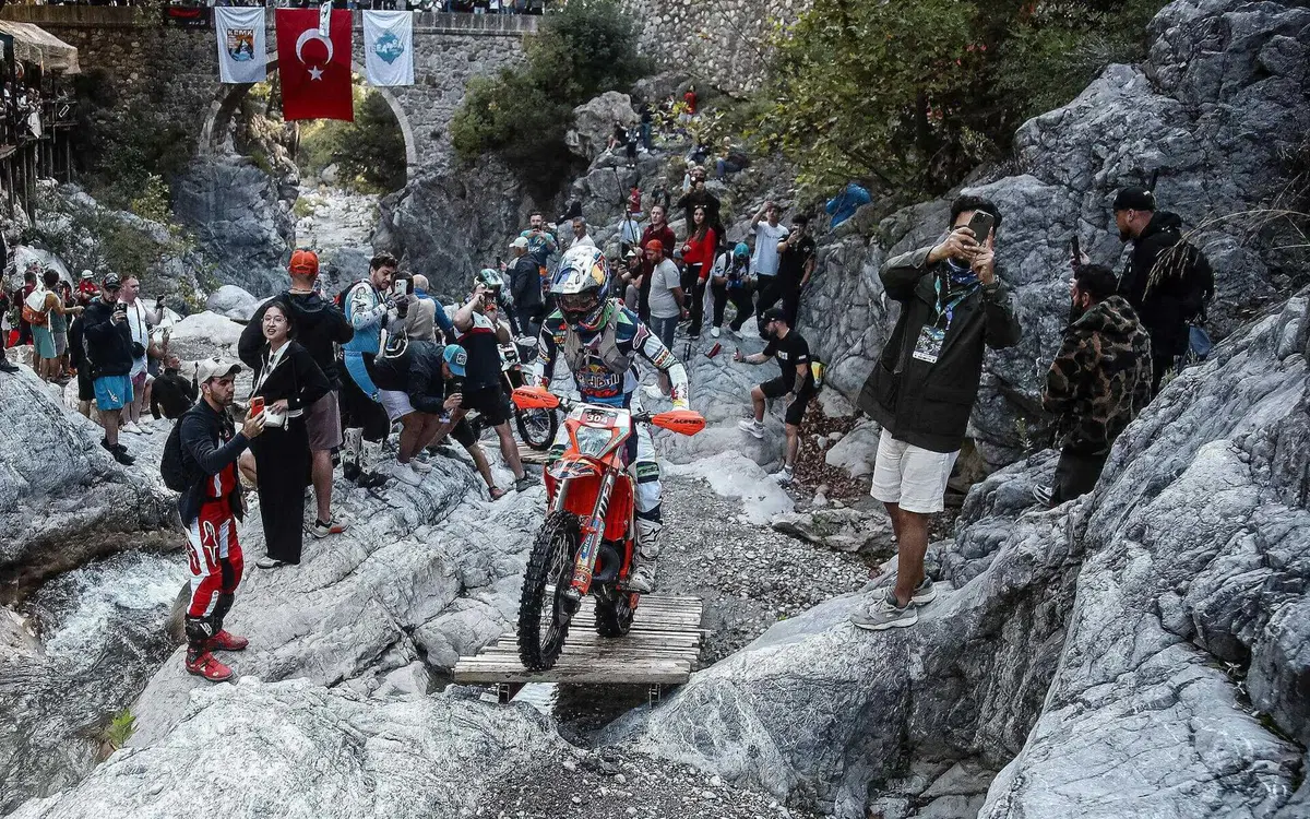 Mondiale Hard Enduro. Ep.7. Sea To Sky, Ancora Manuel Lettenbichler (2)
