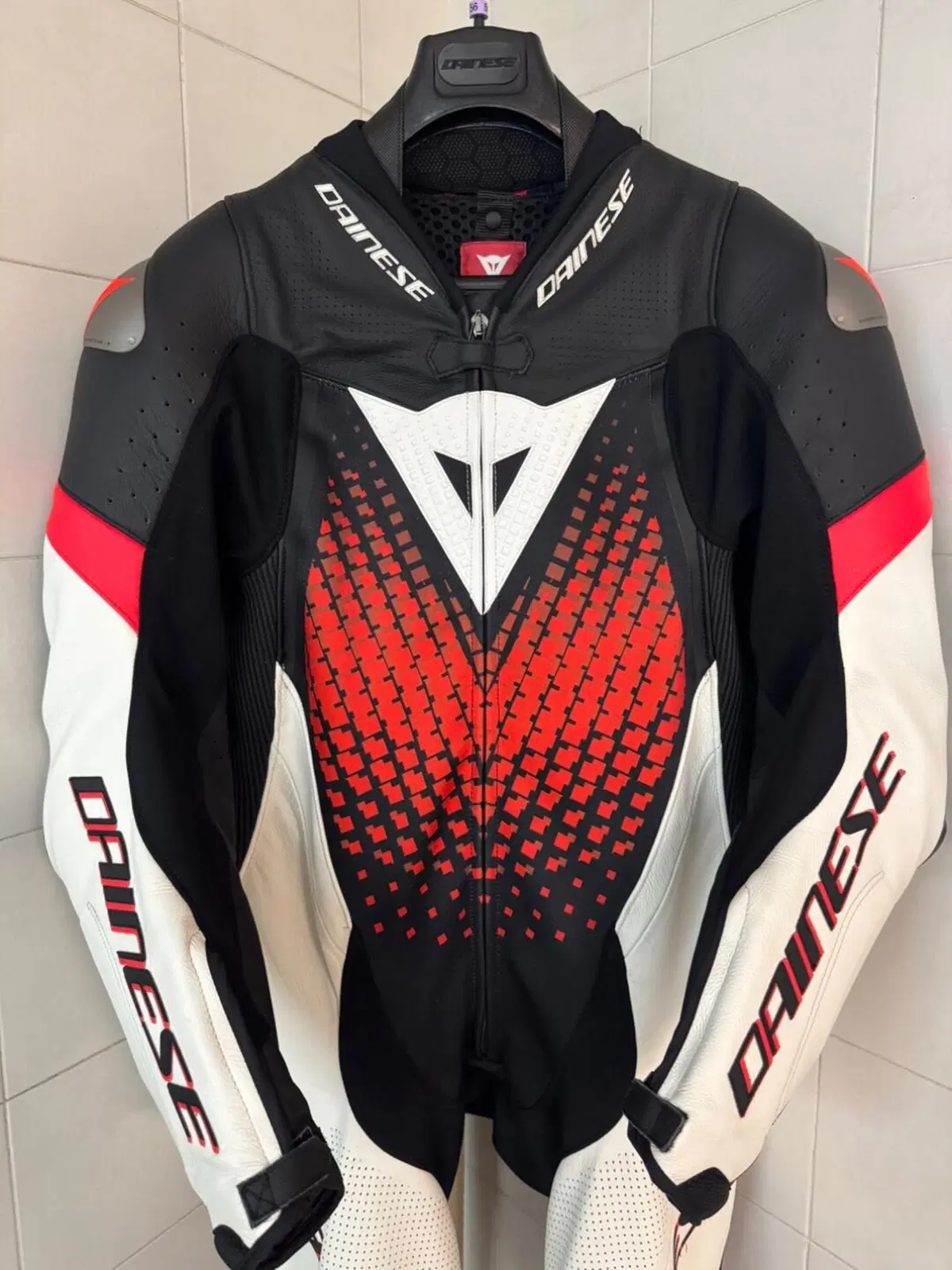 Tuta intera dainese (2)
