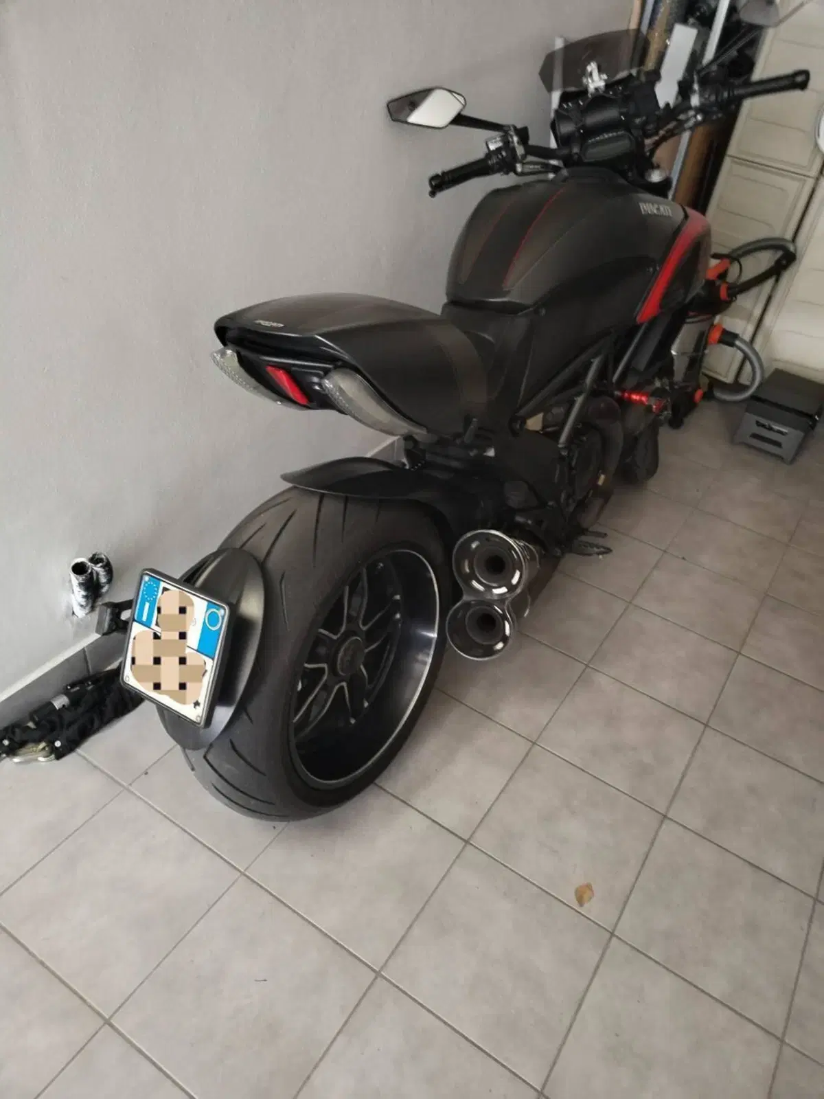 Ducati Diavel 1200 Carbon (2014 - 16) (2)