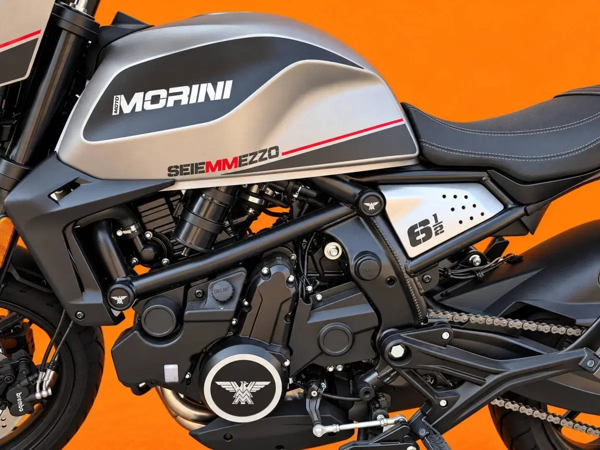 Moto Morini SEIEMMEZZO STR (2022 - 26) (2)