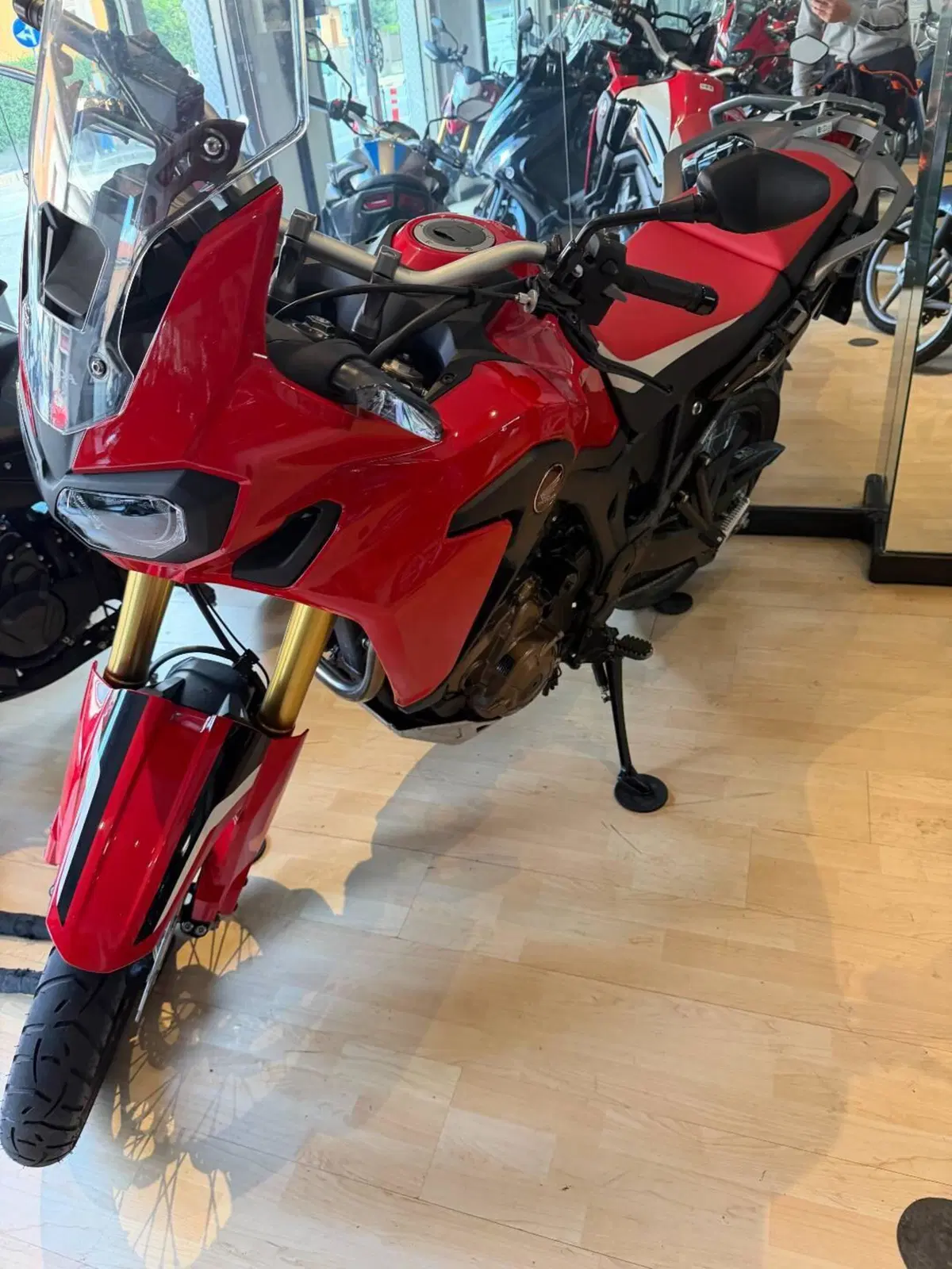 Honda Africa Twin CRF 1000L (2016 - 17) (2)