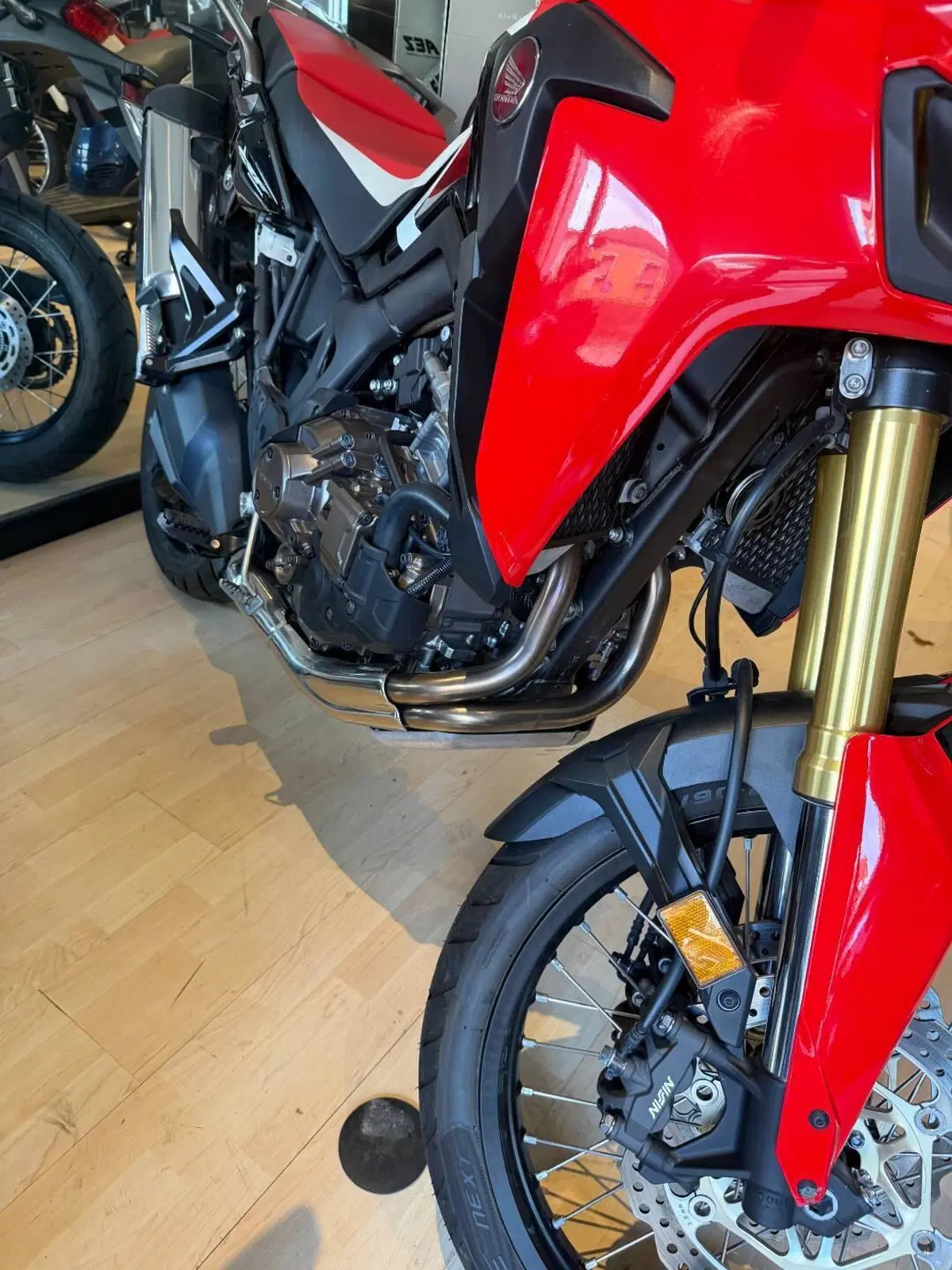 Honda Africa Twin CRF 1000L (2016 - 17) (5)