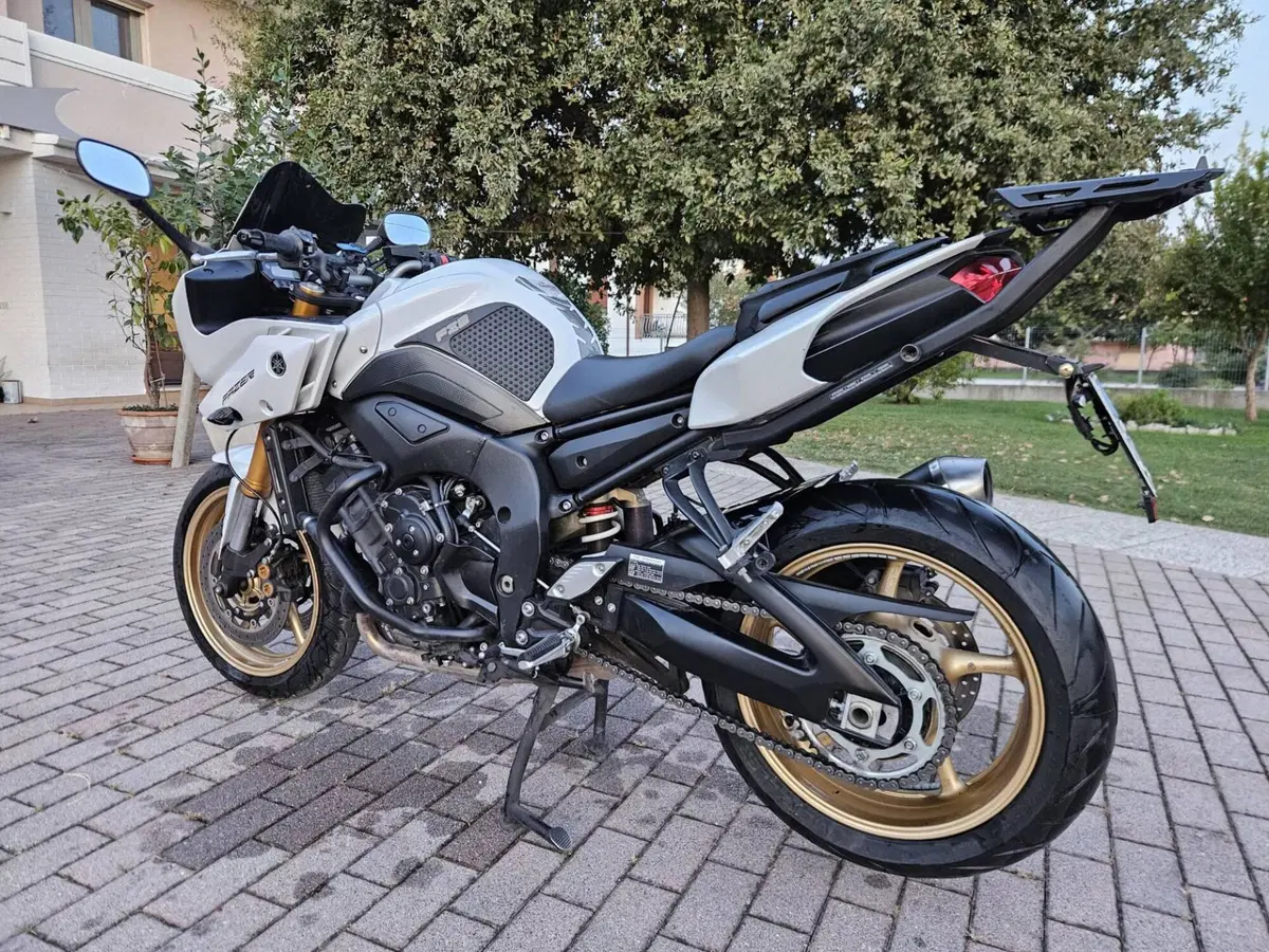 Yamaha FZ8 (2010 - 12) (5)