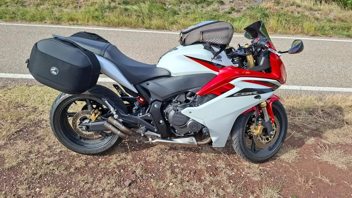 Honda CBR 600 F (2011 - 13) (16)