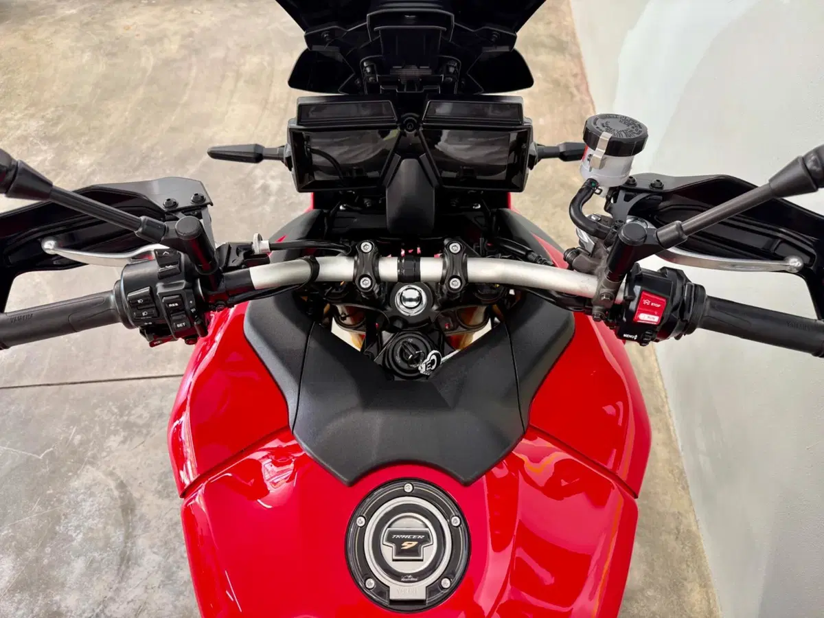 Yamaha Tracer 9 GT (2021 - 24) (16)