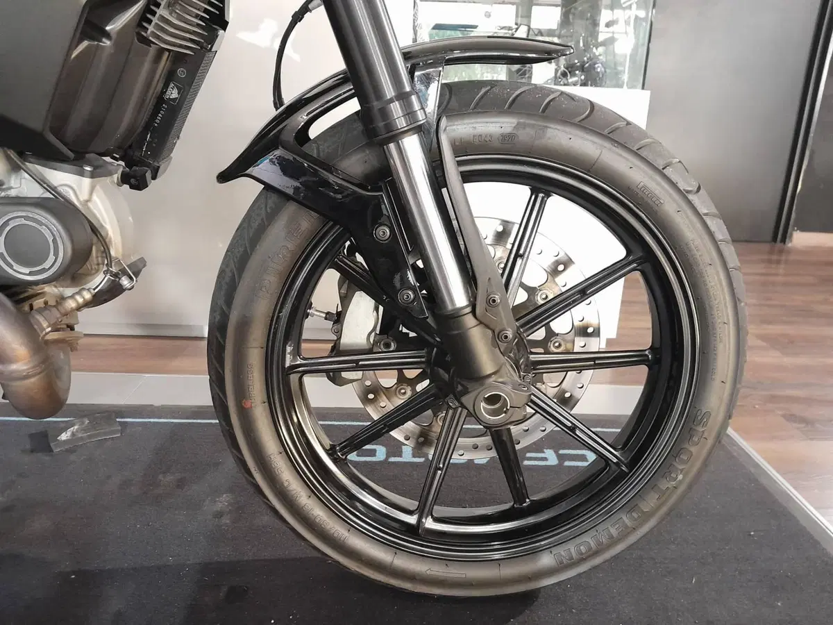 Ducati Scrambler 800 Icon (2015 - 16) (3)